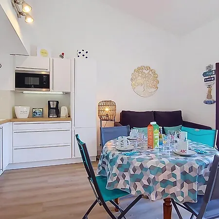Lejlighed Les Embruns-6 By Interhome